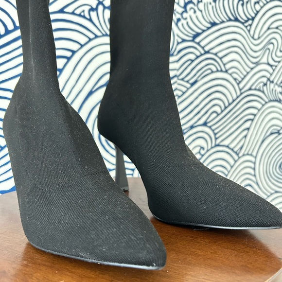 Steve Madden Placid Sock Bootie - Picture 6 of 7